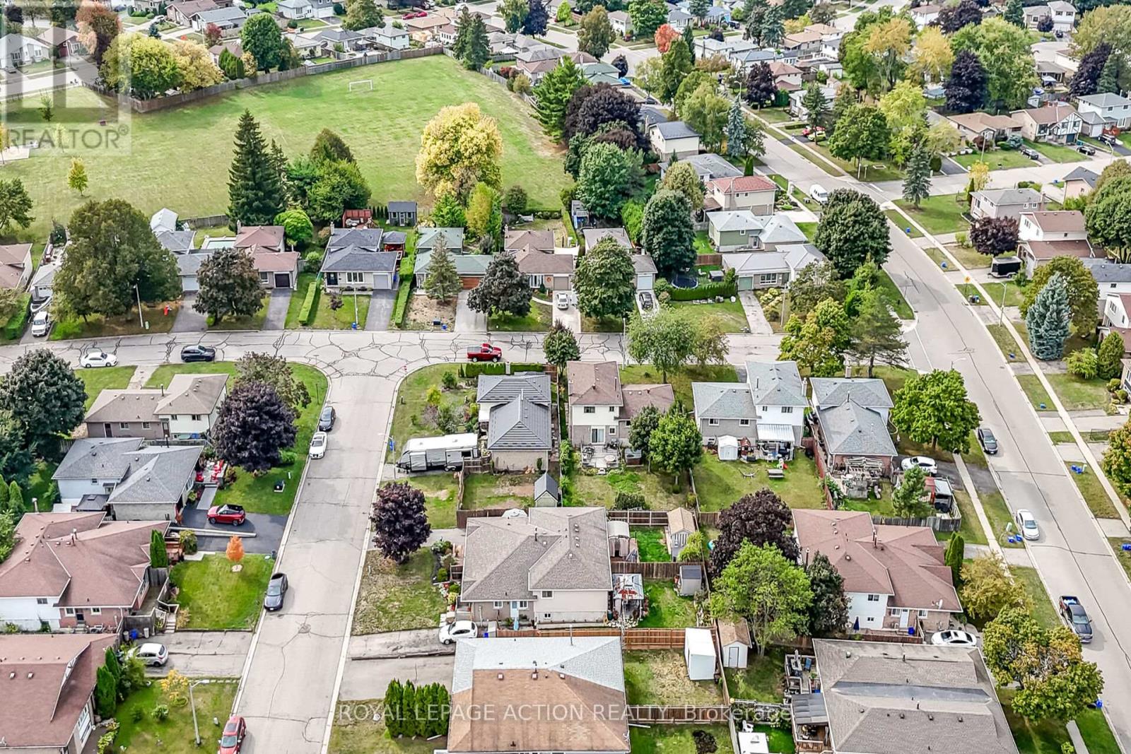 8 Maple Crescent, Brant, Ontario  N3L 3R4 - Photo 31 - X12429017