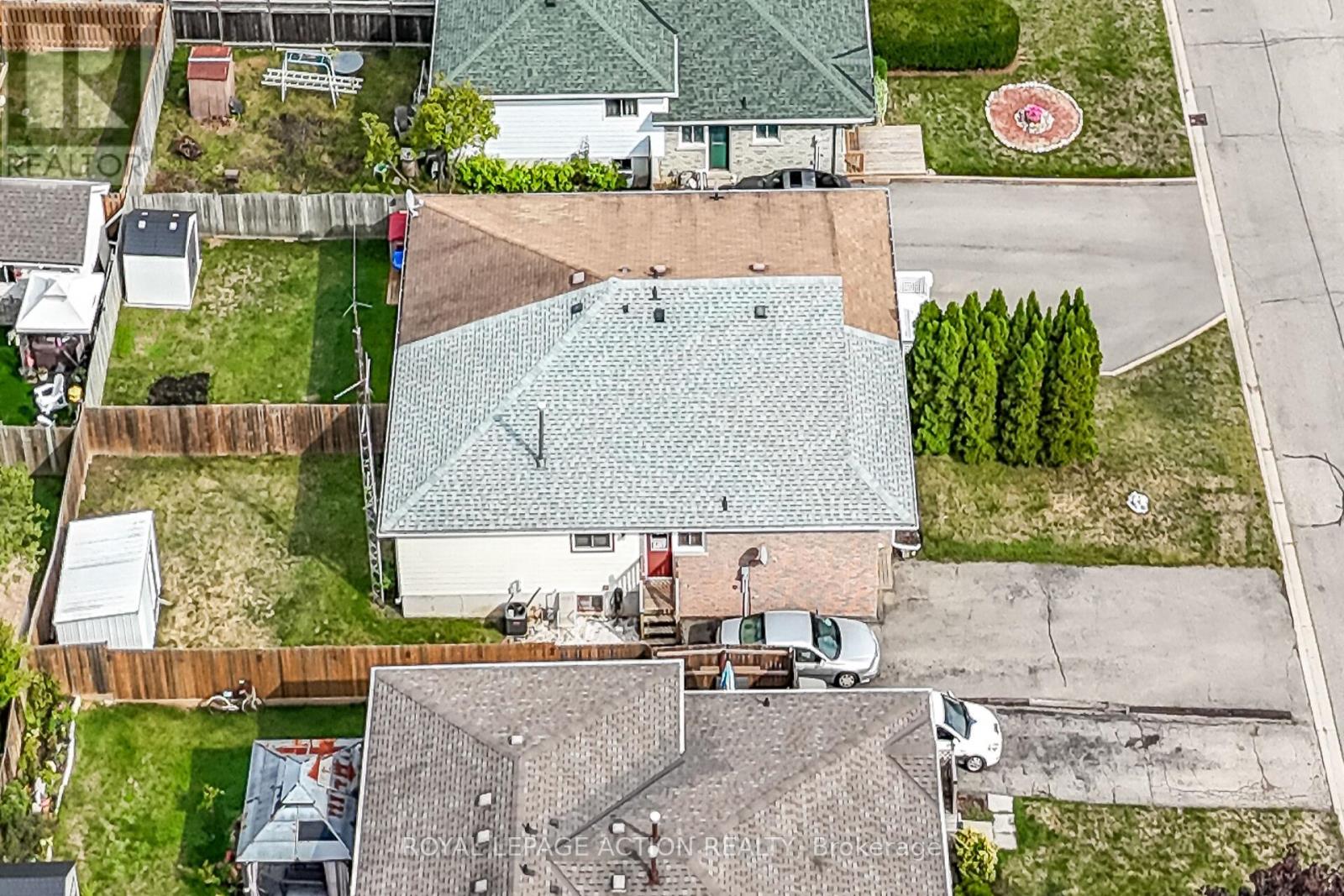 8 Maple Crescent, Brant, Ontario  N3L 3R4 - Photo 36 - X12429017