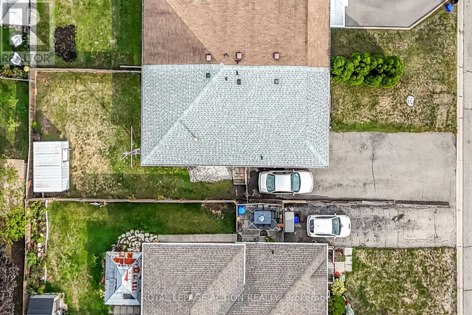 8 Maple Crescent, Brant, Ontario  N3L 3R4 - Photo 40 - X12429017