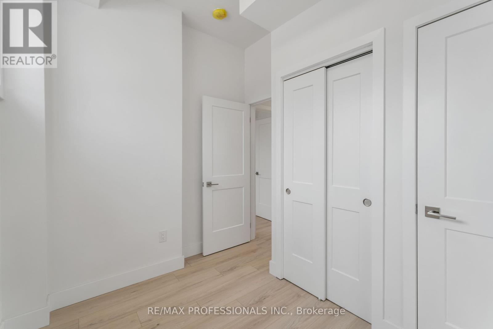 106 - 7277 Wilson Crescent, Niagara Falls, Ontario  L2G 4R8 - Photo 24 - X12429021
