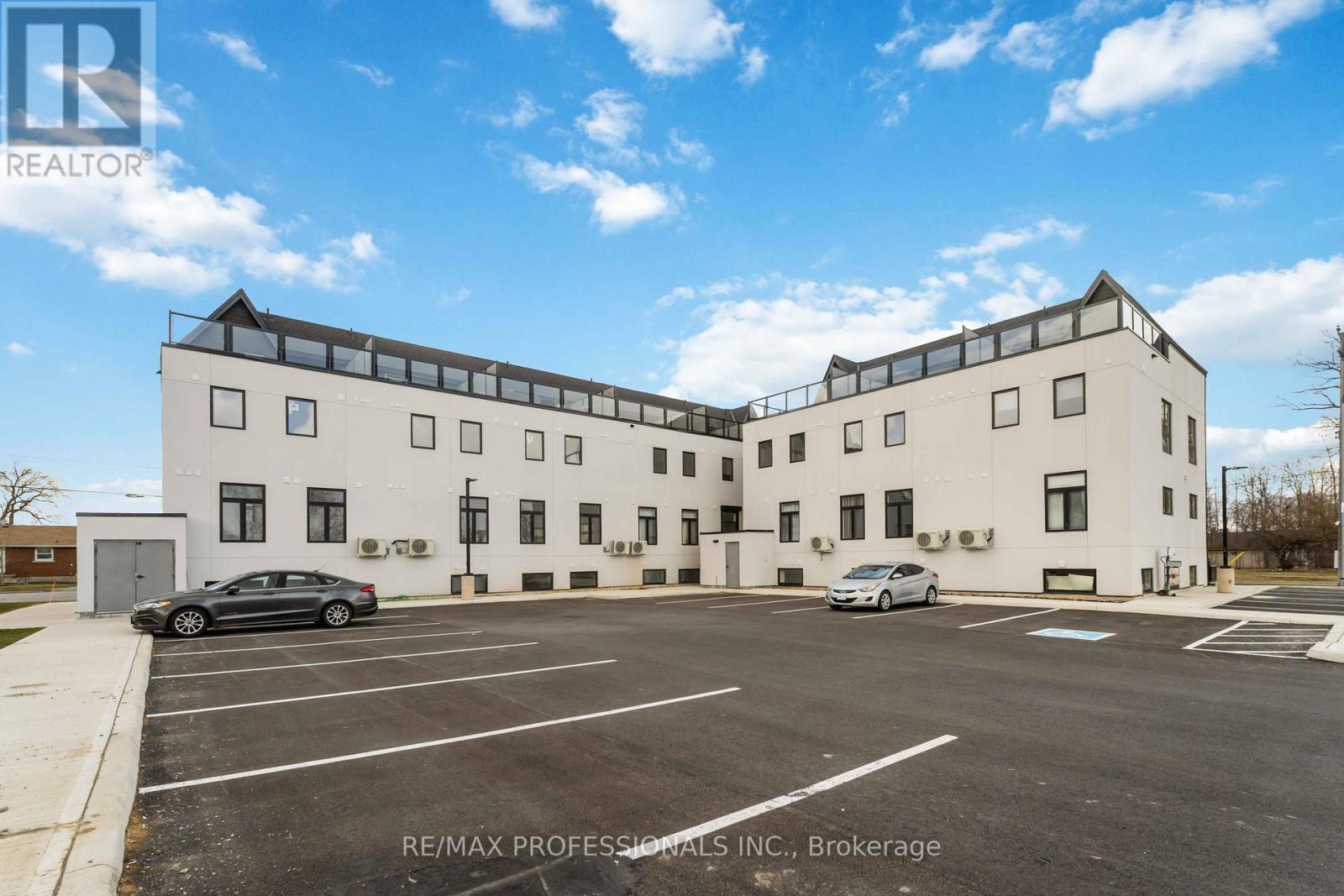 106 - 7277 Wilson Crescent, Niagara Falls, Ontario  L2G 4R8 - Photo 29 - X12429021