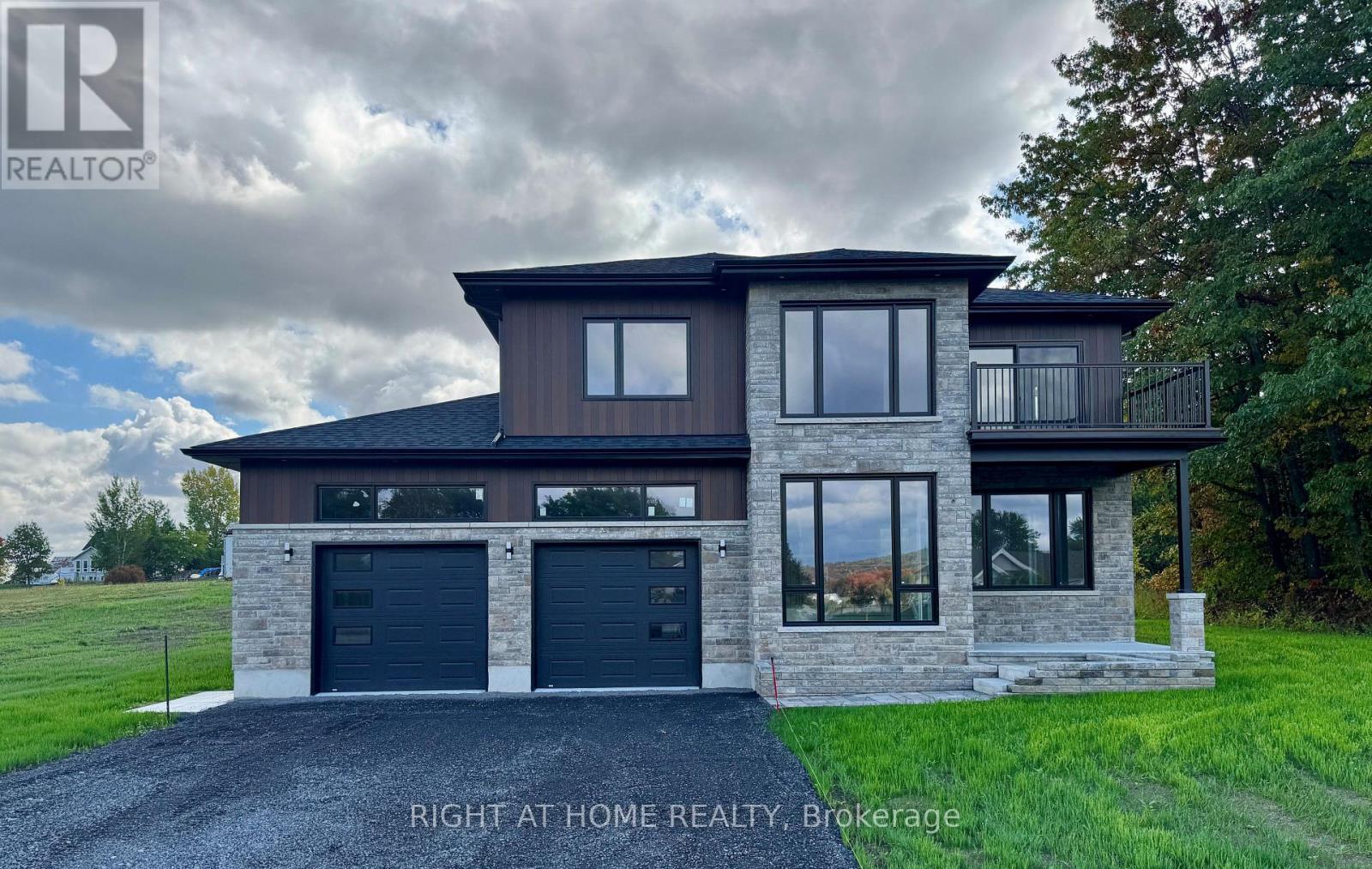 170 GASCON STREET, Alfred and Plantagenet, Ontario