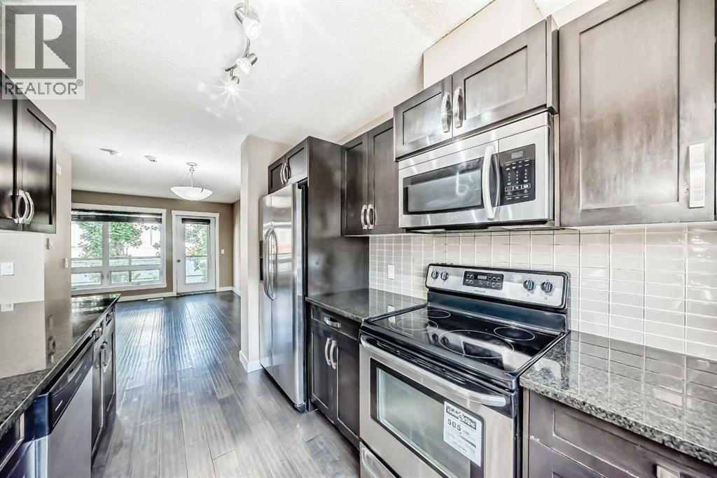 326 Covecreek Circle Ne, Calgary, Alberta  T3K 0W6 - Photo 18 - A2259741