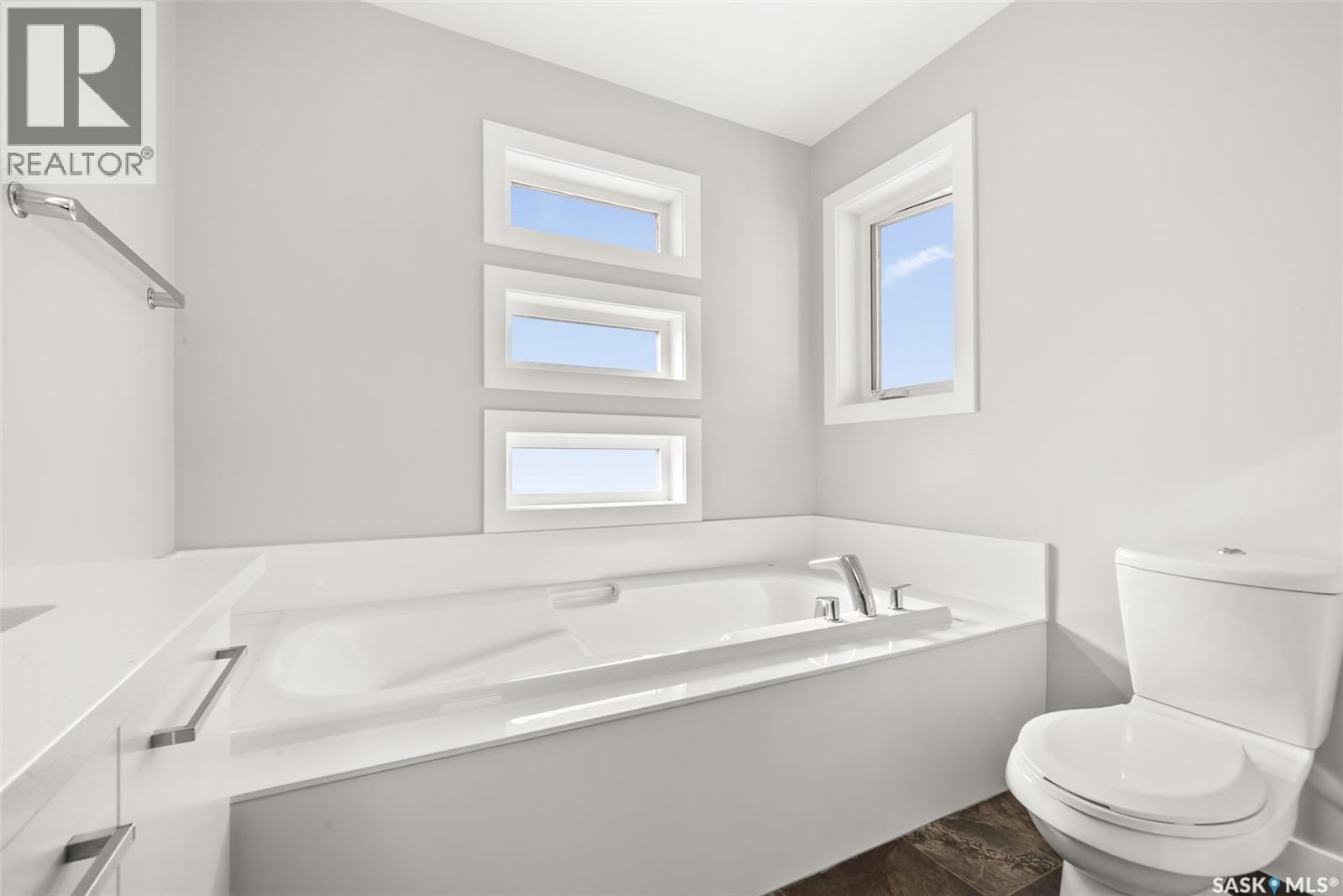 5308 Green Alder Way E, Regina, Saskatchewan  S4V 3M7 - Photo 23 - SK019474