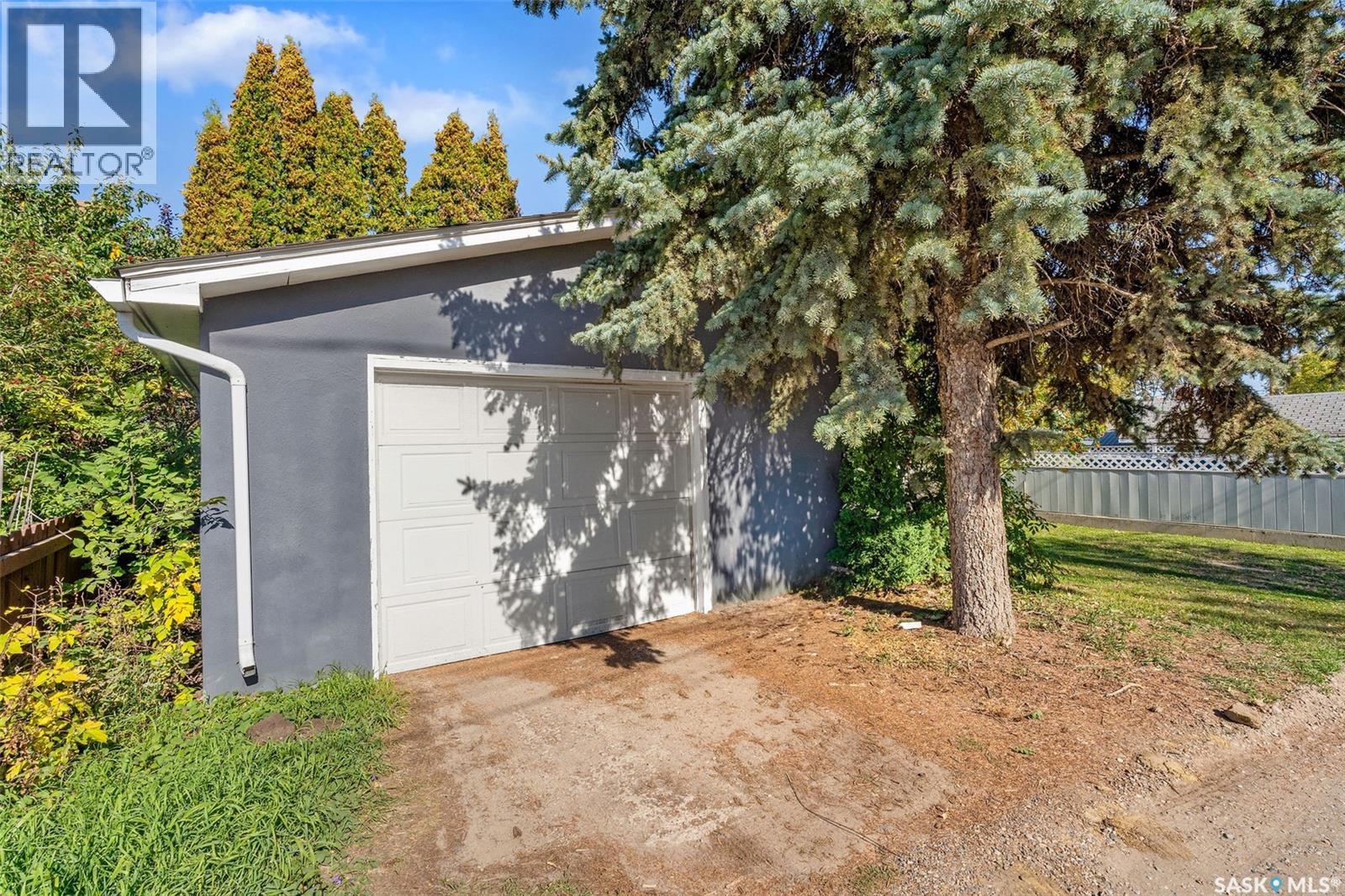 135 21st Street W, Prince Albert, Saskatchewan  S6V 4H8 - Photo 32 - SK019423