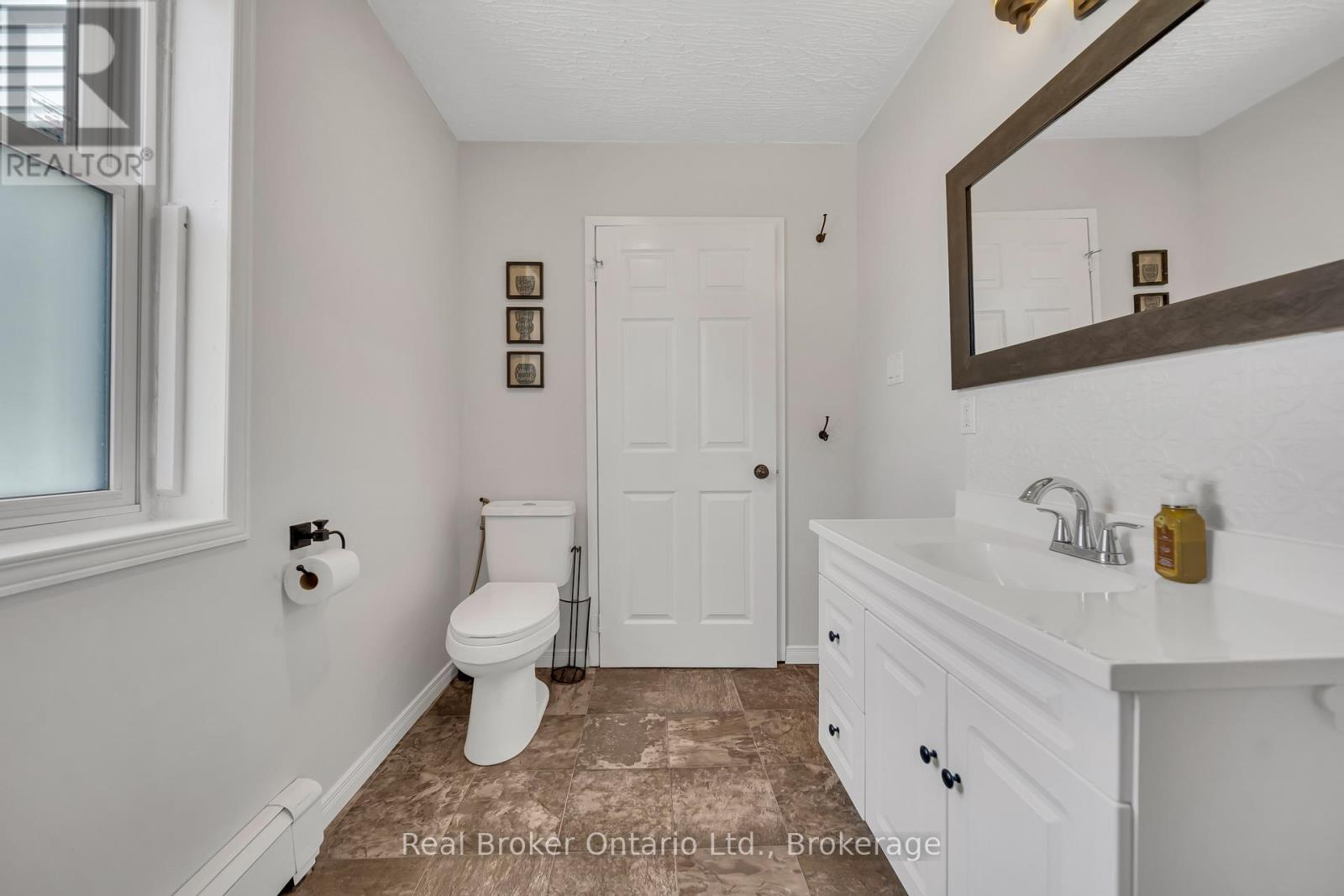 218 Cambridge Street, Arran-Elderslie, Ontario  N0G 2N0 - Photo 18 - X12213983