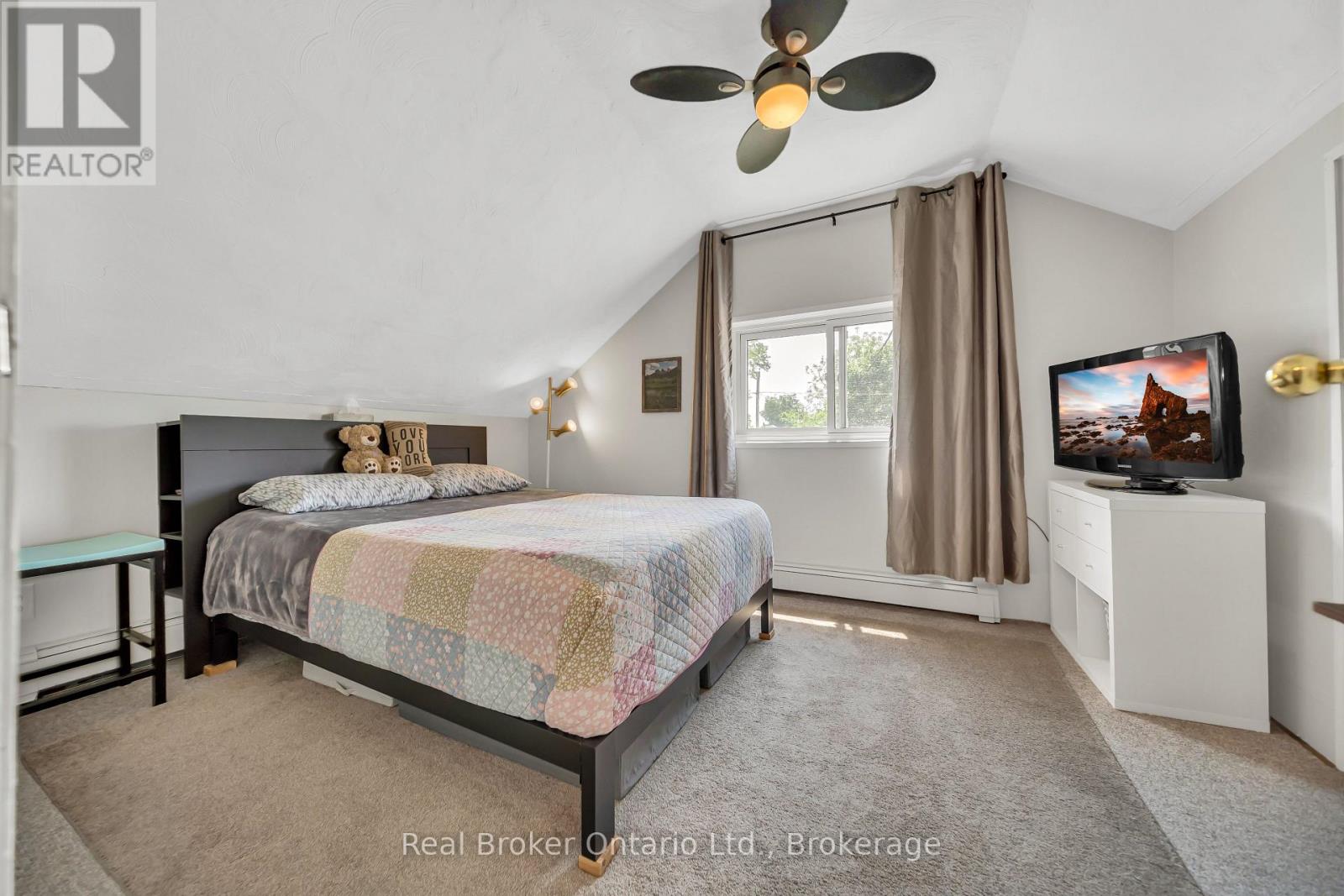 218 Cambridge Street, Arran-Elderslie, Ontario  N0G 2N0 - Photo 20 - X12213983