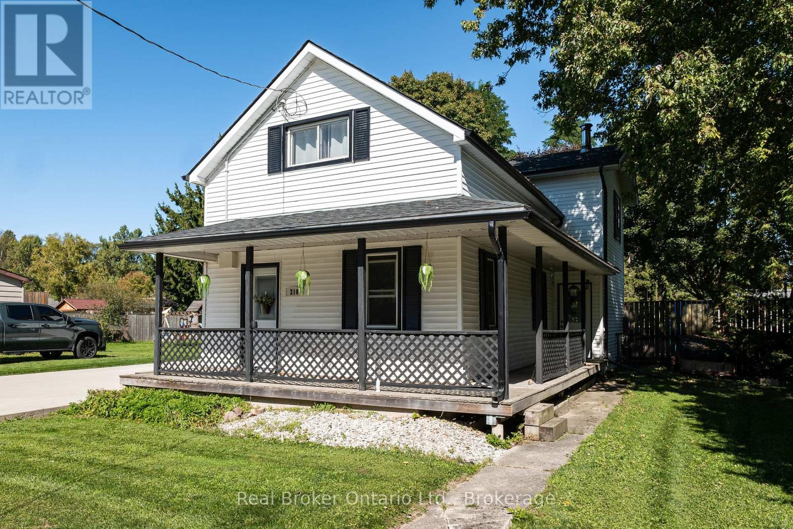 218 Cambridge Street, Arran-Elderslie, Ontario  N0G 2N0 - Photo 3 - X12213983