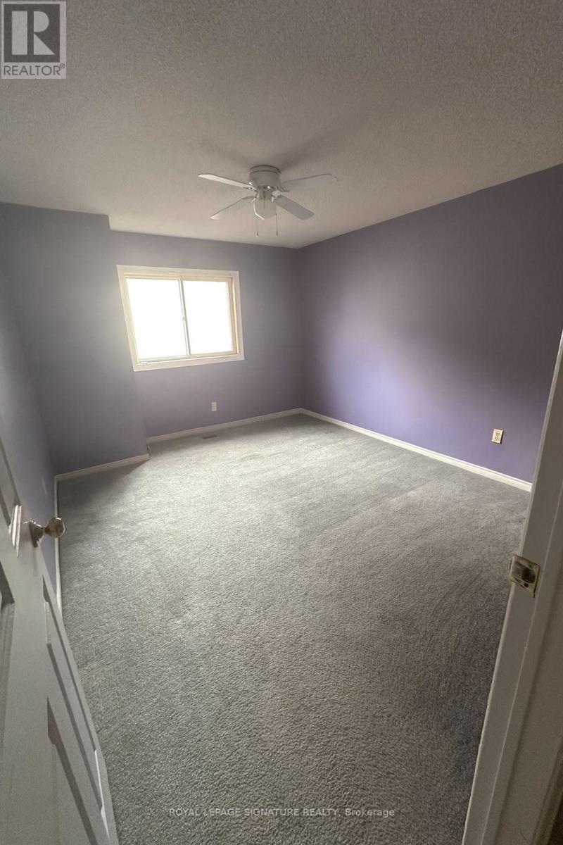 3194 Renton Road, Burlington, Ontario  L7M 2W8 - Photo 8 - W12417078