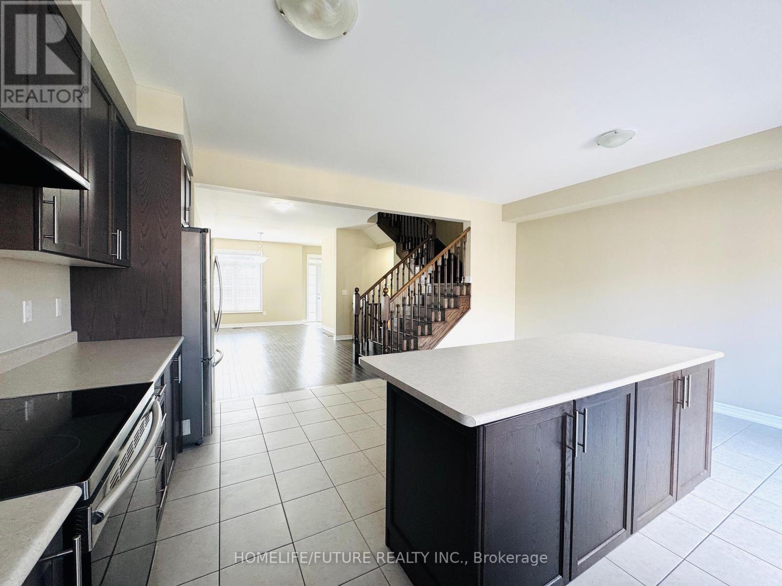 20 Aldridge Lane, Clarington, Ontario  L1B 0K8 - Photo 7 - E12422709