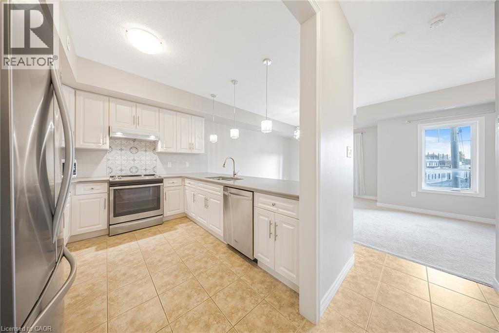 1108 Fairway Road N Unit# C, Kitchener, Ontario  N2A 0J3 - Photo 5 - 40772147