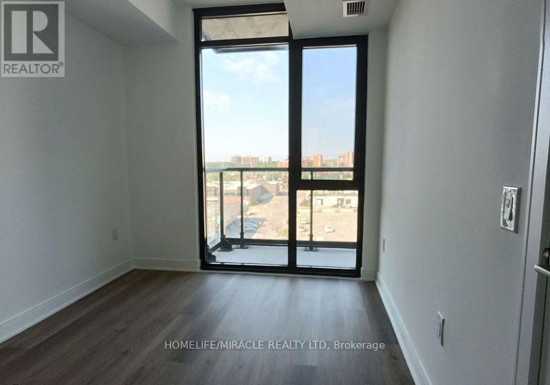625 - 86 Dundas Street, Mississauga, Ontario  L5A 1W4 - Photo 15 - W12414823