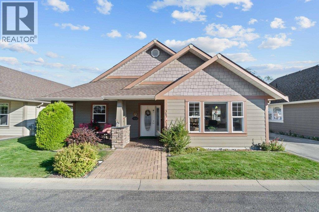 1231 10 Street SW Unit# 3, salmon arm, British Columbia