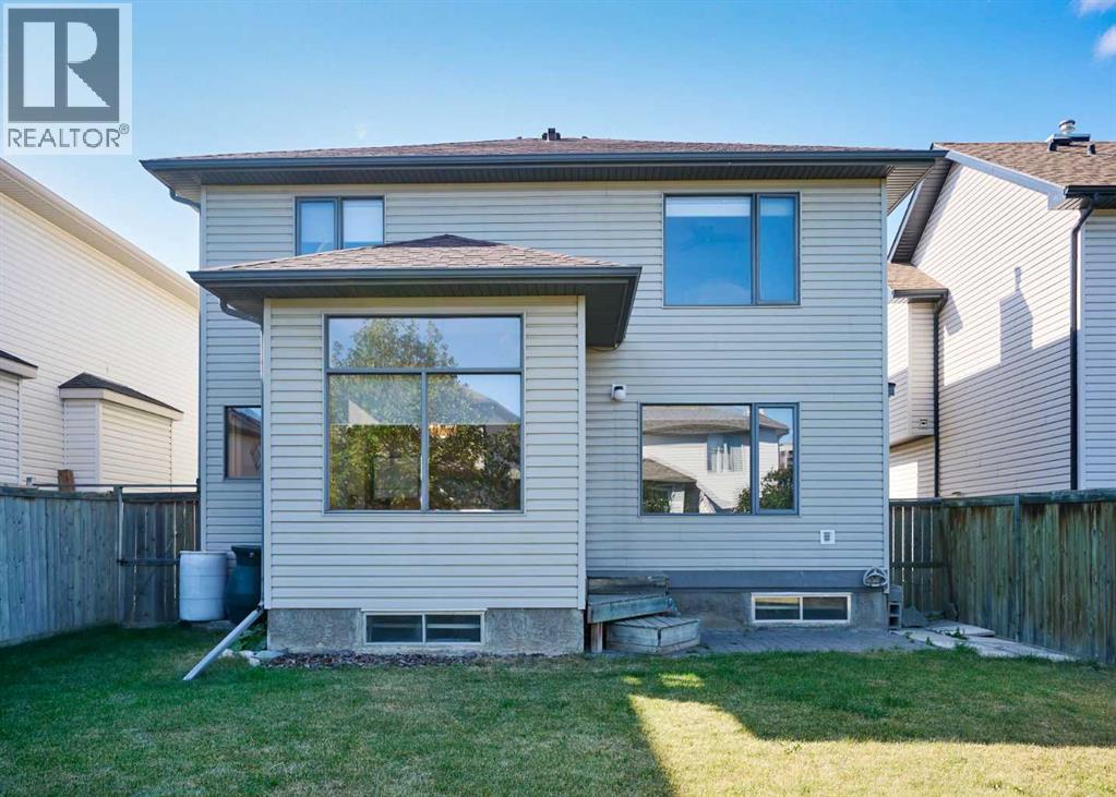 19 Westpoint Court Sw, Calgary, Alberta  T3H 4M7 - Photo 3 - A2259231