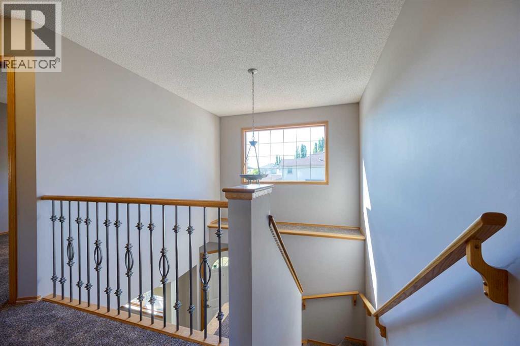 19 Westpoint Court Sw, Calgary, Alberta  T3H 4M7 - Photo 18 - A2259231
