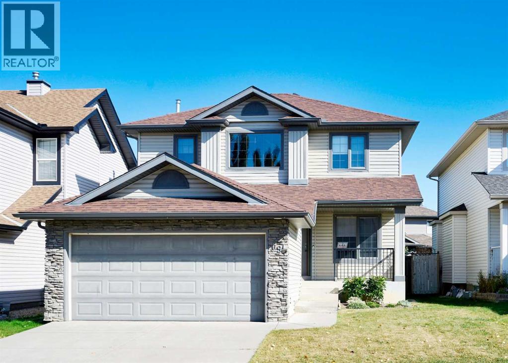 19 Westpoint Court Sw, Calgary, Alberta  T3H 4M7 - Photo 2 - A2259231