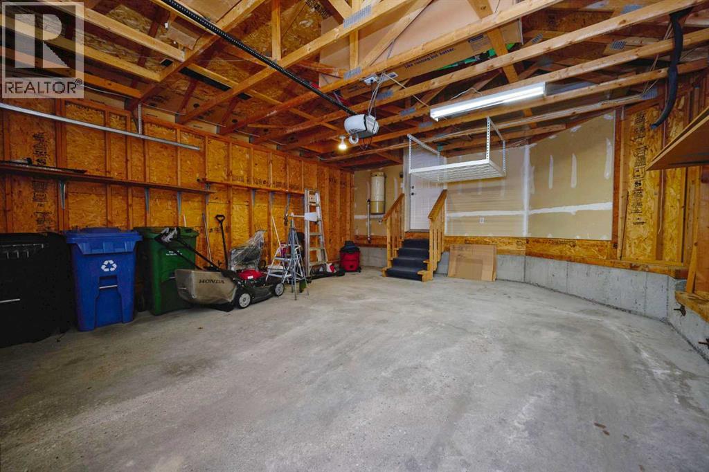 19 Westpoint Court Sw, Calgary, Alberta  T3H 4M7 - Photo 32 - A2259231