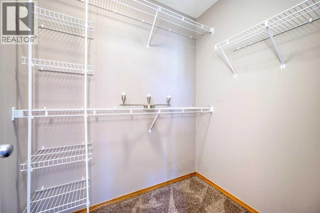 19 Westpoint Court Sw, Calgary, Alberta  T3H 4M7 - Photo 27 - A2259231