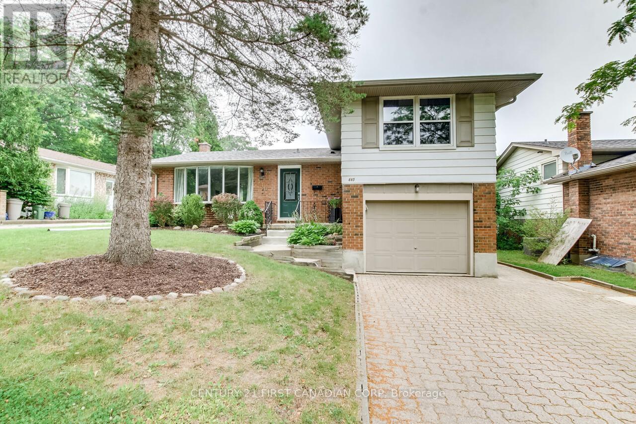 440 Castlegrove Boulevard, London North, Ontario  N6G 1K8 - Photo 1 - X12429153