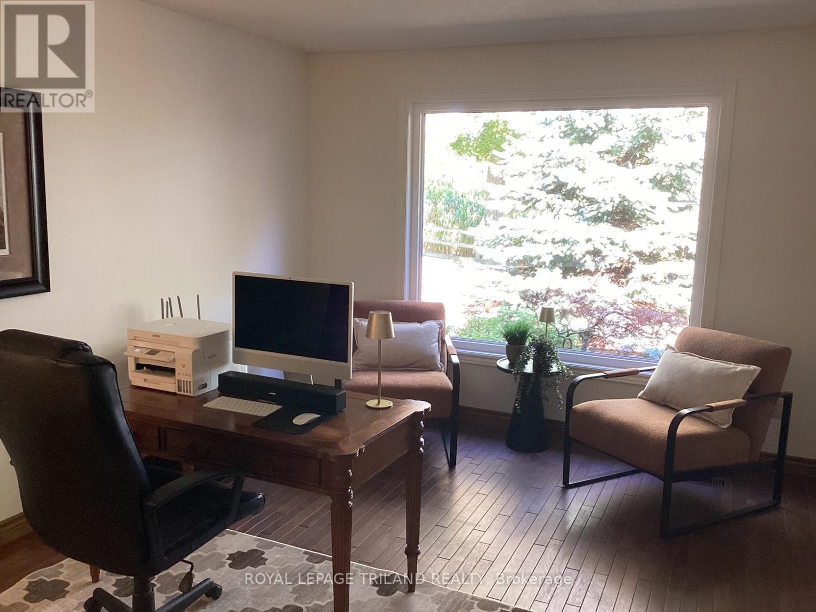 22604 Vanneck Road, Middlesex Centre, Ontario  N0M 2A0 - Photo 13 - X12429218