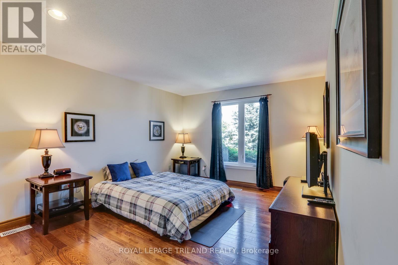 22604 Vanneck Road, Middlesex Centre, Ontario  N0M 2A0 - Photo 23 - X12429218
