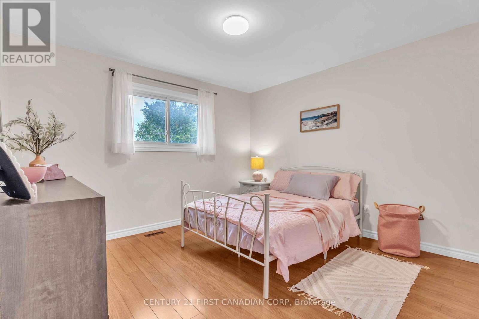 400 Barker Street, London East, Ontario  N5Y 5G6 - Photo 17 - X12429240