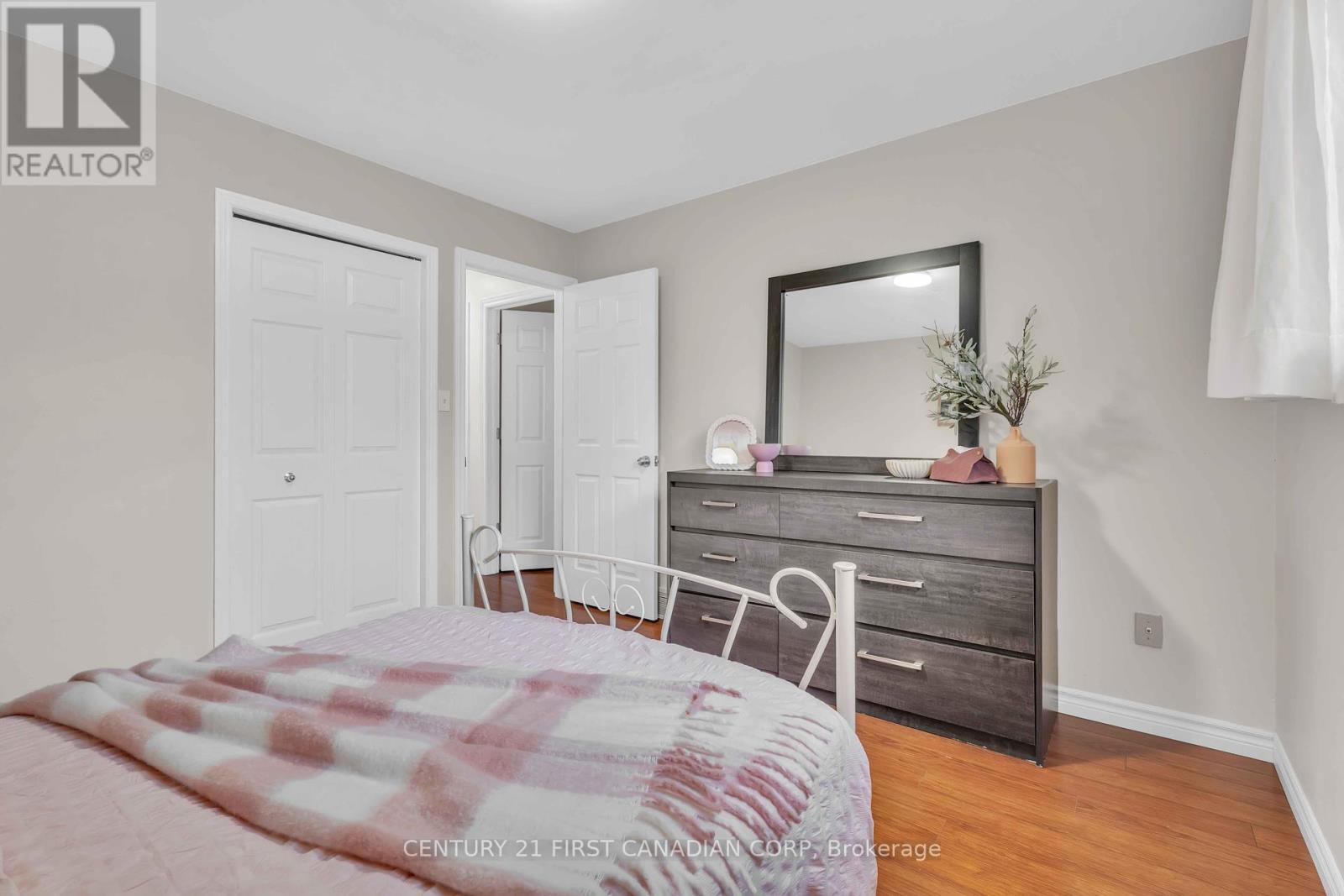400 Barker Street, London East, Ontario  N5Y 5G6 - Photo 18 - X12429240