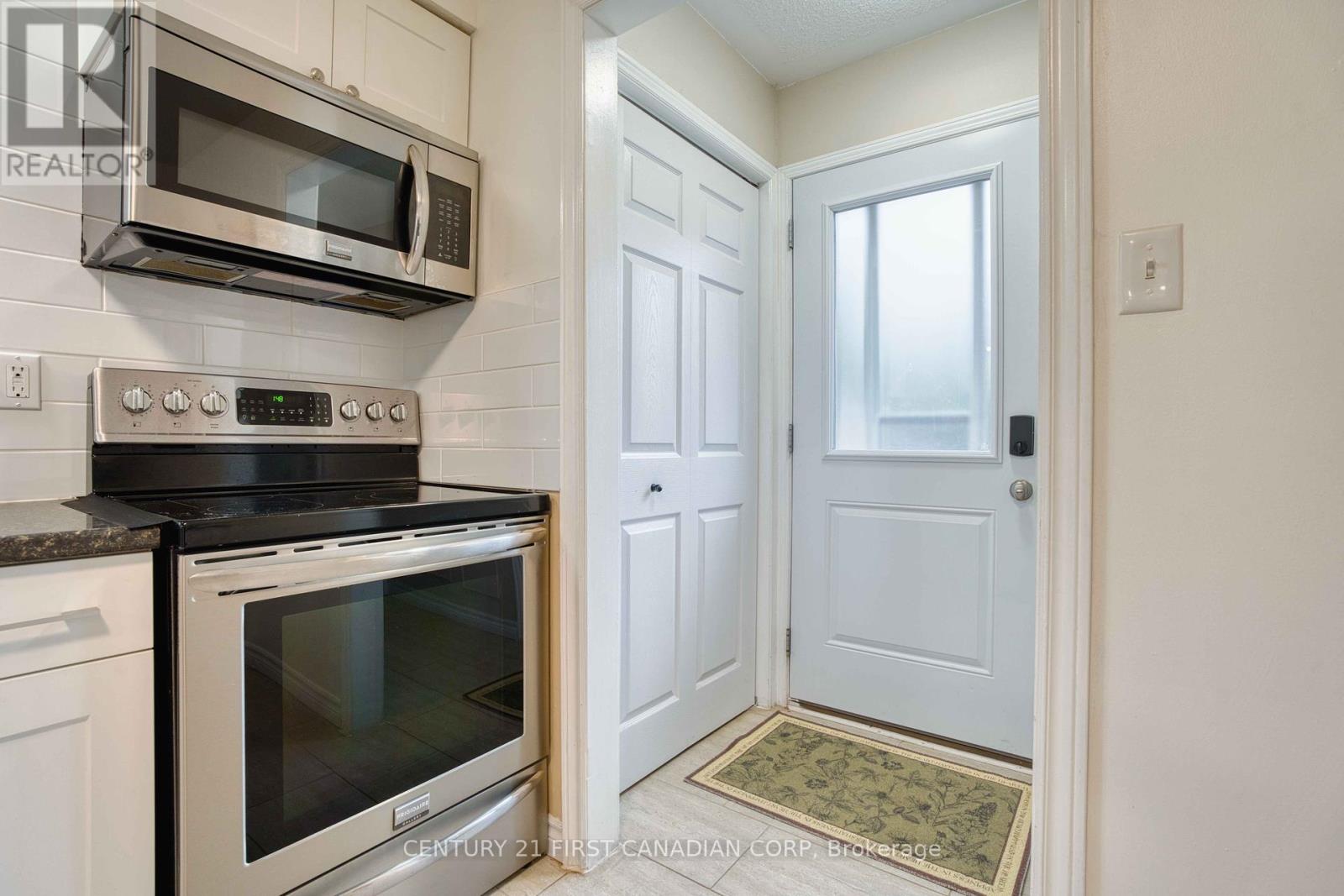 400 Barker Street, London East, Ontario  N5Y 5G6 - Photo 4 - X12429240