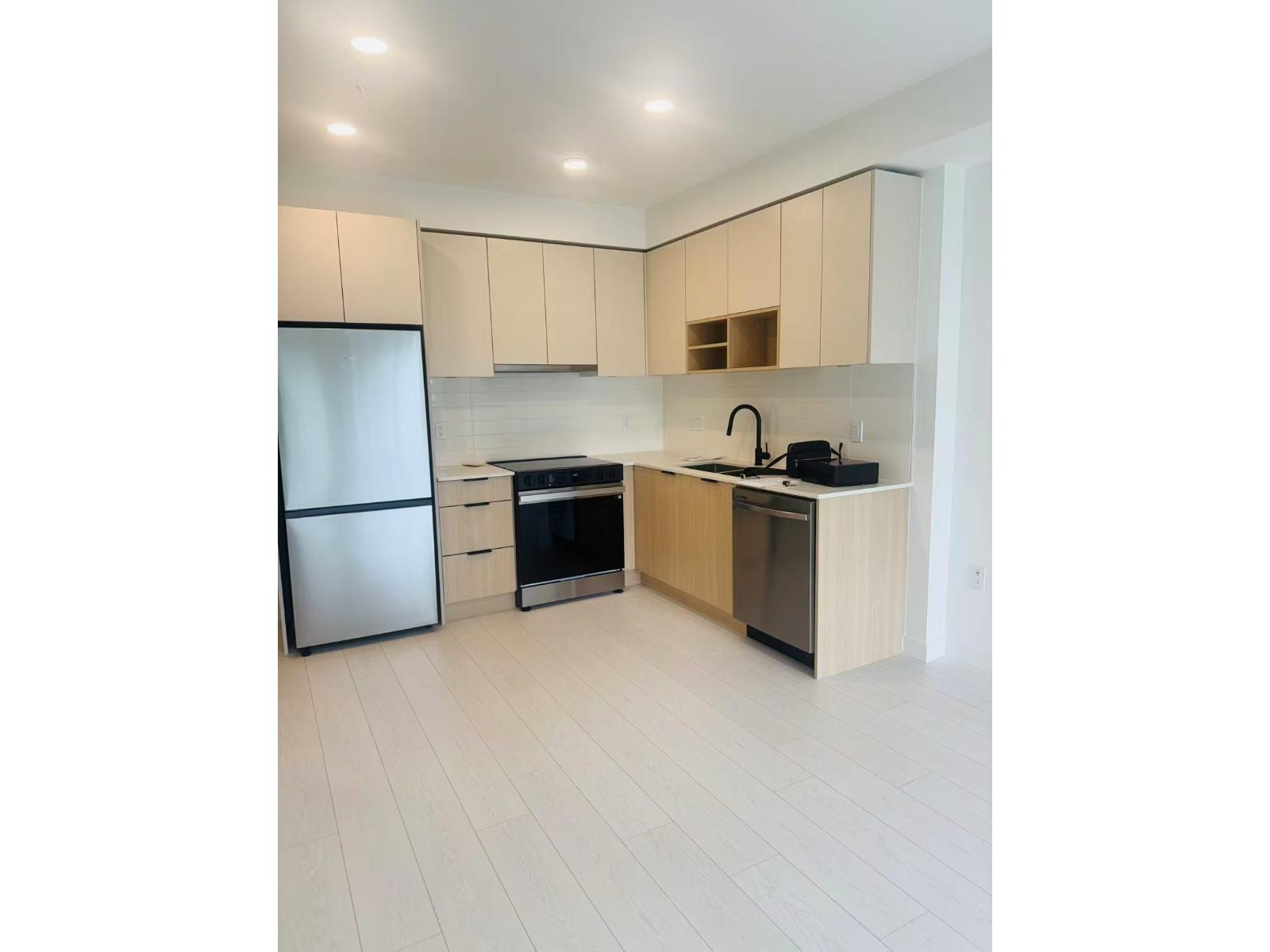 308 10466 138A STREET, Surrey, British Columbia