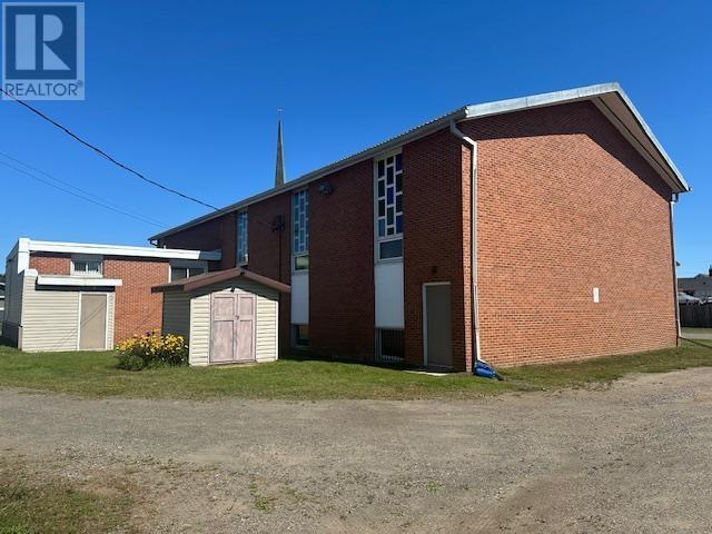 1303 Broadmore Ave., Thunder Bay, Ontario  P7E 2Y8 - Photo 5 - TB252968