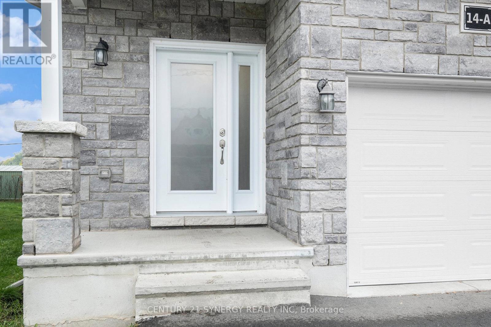 14a George Street, North Stormont, Ontario  K0A 1R0 - Photo 4 - X12429156