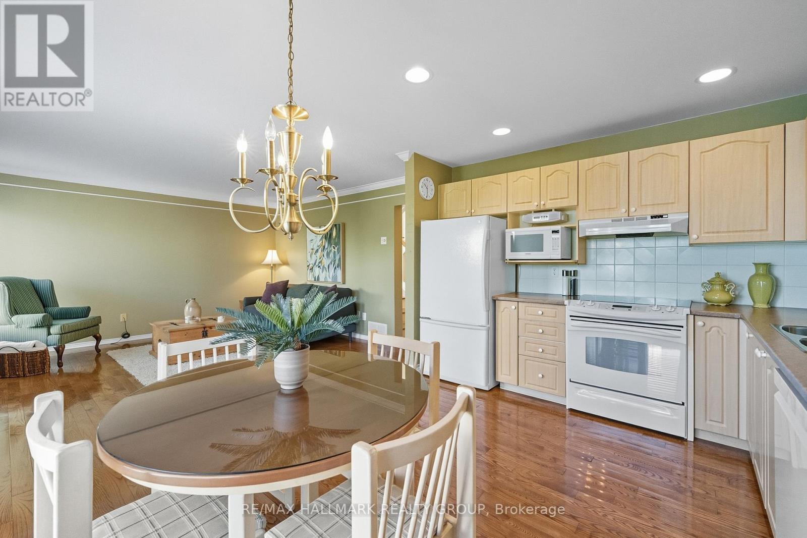 2357 Raintree Drive, Ottawa, Ontario  K1W 1J3 - Photo 15 - X12429253