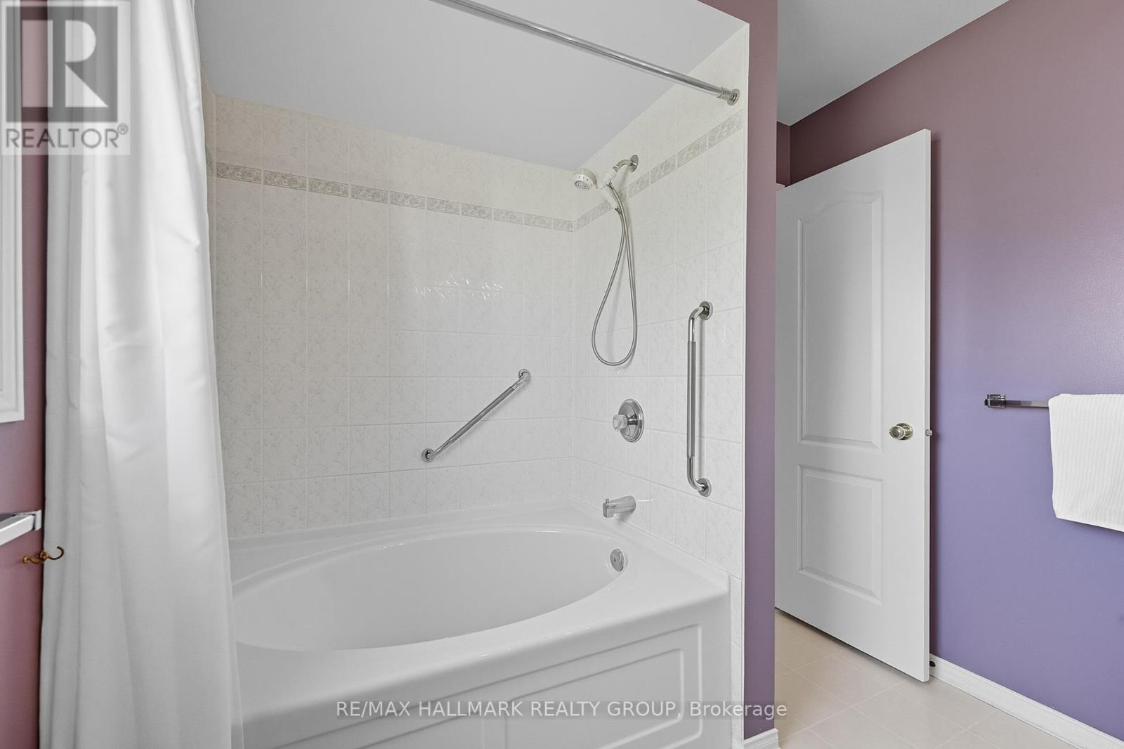 2357 Raintree Drive, Ottawa, Ontario  K1W 1J3 - Photo 19 - X12429253