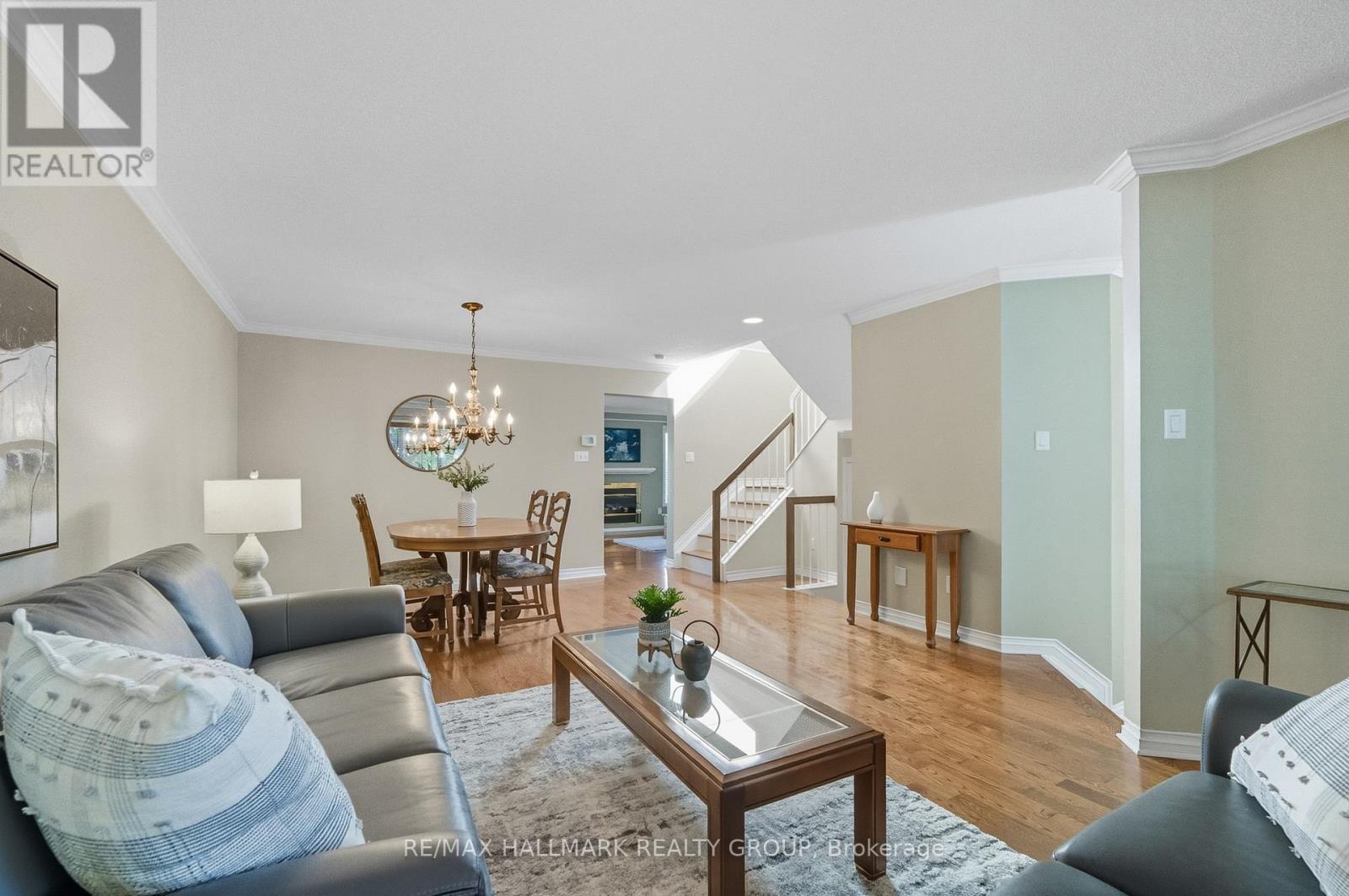 2357 Raintree Drive, Ottawa, Ontario  K1W 1J3 - Photo 8 - X12429253