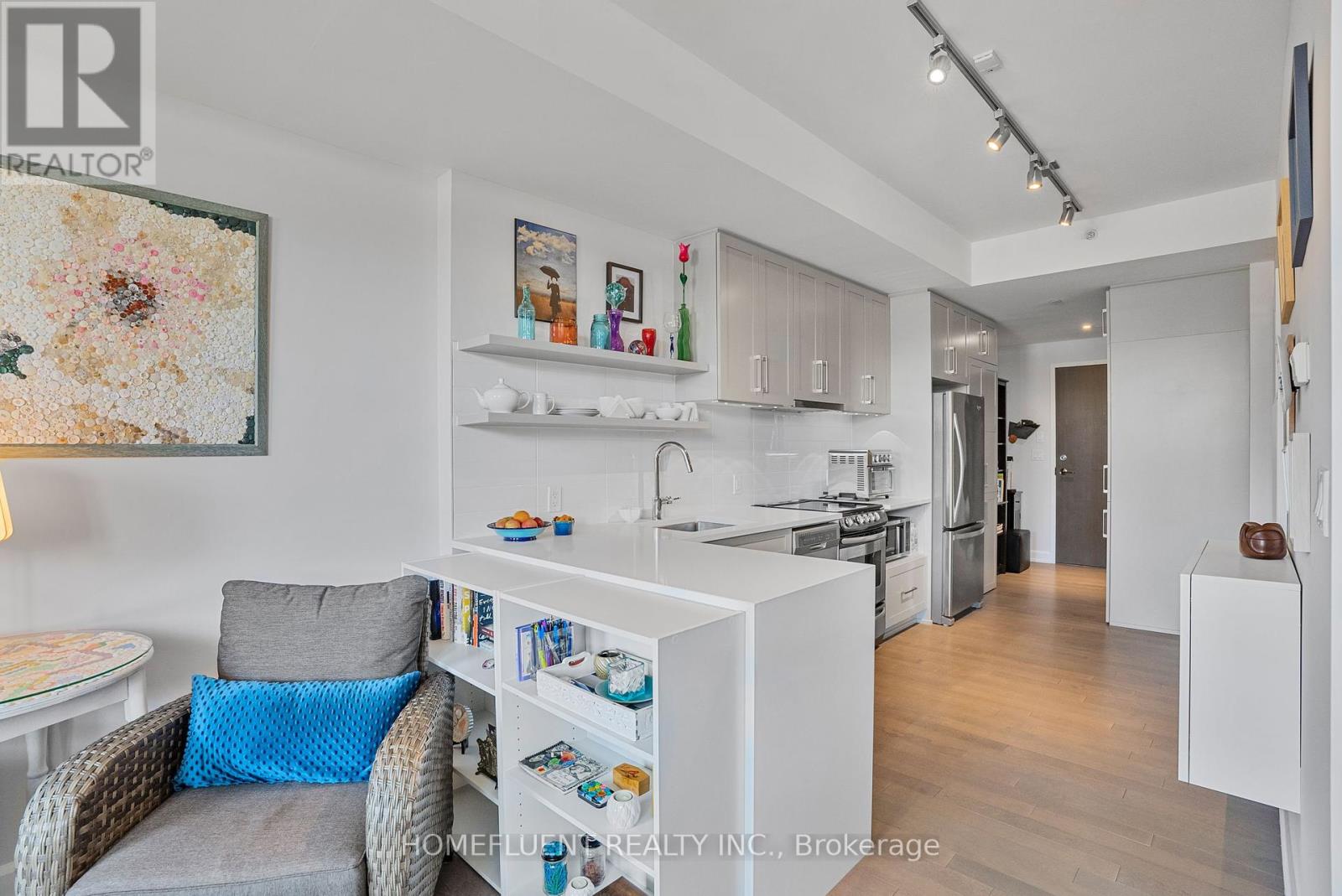 305 - 10 Rosemount Avenue, Ottawa, Ontario  K1Y 4G9 - Photo 10 - X12429258