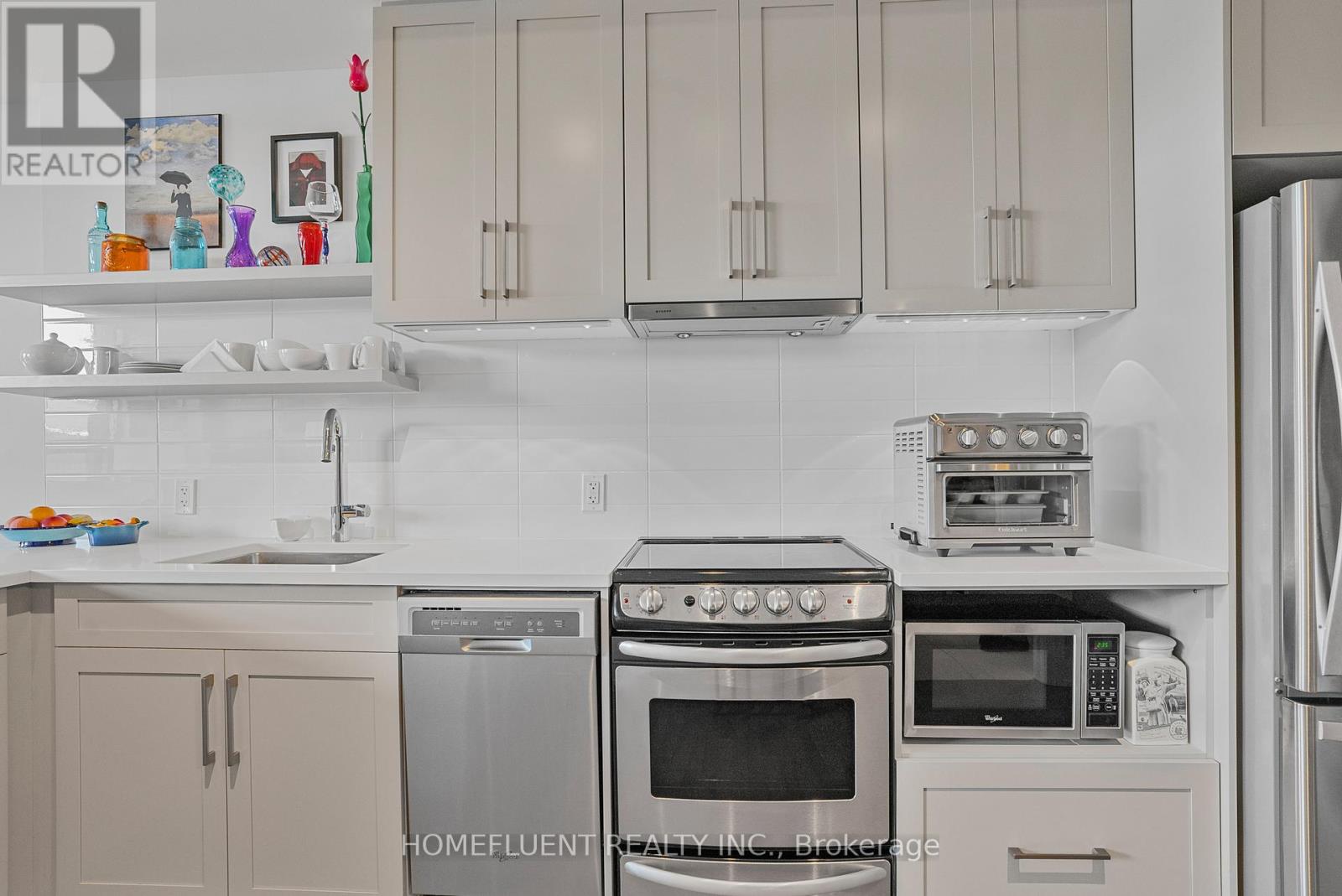 305 - 10 Rosemount Avenue, Ottawa, Ontario  K1Y 4G9 - Photo 8 - X12429258