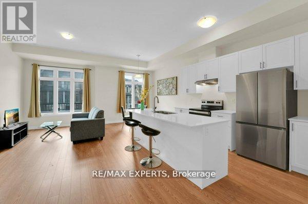87 De La Roche Drive N, Vaughan, Ontario  L4L 1A6 - Photo 14 - N12429076