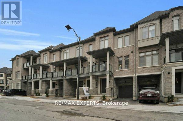 87 De La Roche Drive N, Vaughan, Ontario  L4L 1A6 - Photo 3 - N12429076