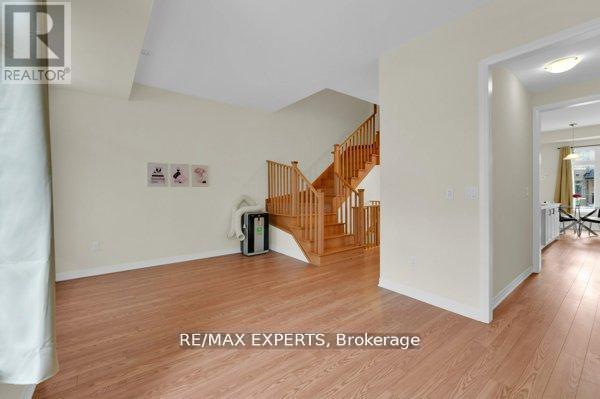87 De La Roche Drive N, Vaughan, Ontario  L4L 1A6 - Photo 32 - N12429076