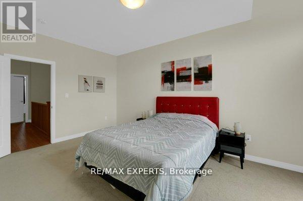87 De La Roche Drive N, Vaughan, Ontario  L4L 1A6 - Photo 37 - N12429076