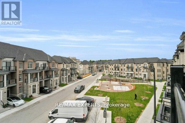 87 De La Roche Drive N, Vaughan, Ontario  L4L 1A6 - Photo 48 - N12429076