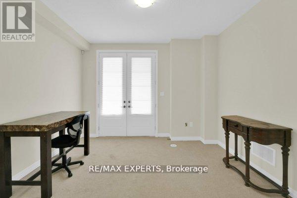 87 De La Roche Drive N, Vaughan, Ontario  L4L 1A6 - Photo 8 - N12429076