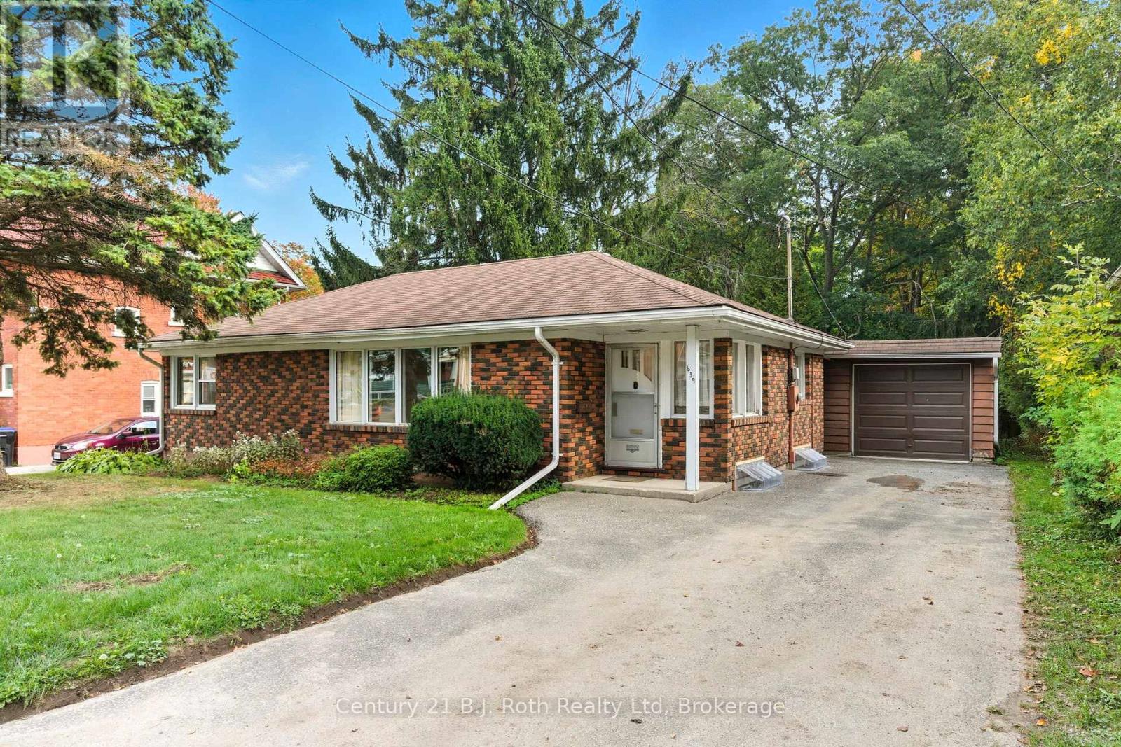 639 YONGE STREET, Midland, Ontario
