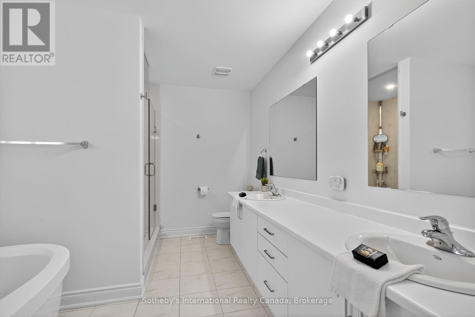 5 Middleton Drive, Wasaga Beach, Ontario  L9Z 0L1 - Photo 20 - S12429222