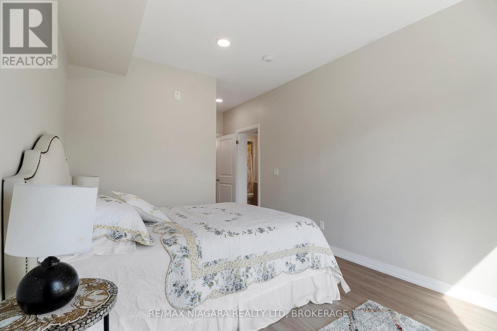 130 - 50 Herrick Avenue, St. Catharines, Ontario  L2P 0G3 - Photo 14 - X12429135