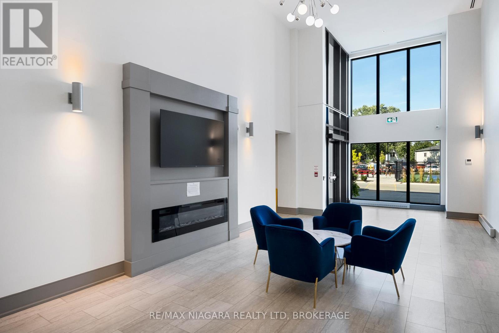 130 - 50 Herrick Avenue, St. Catharines, Ontario  L2P 0G3 - Photo 2 - X12429135