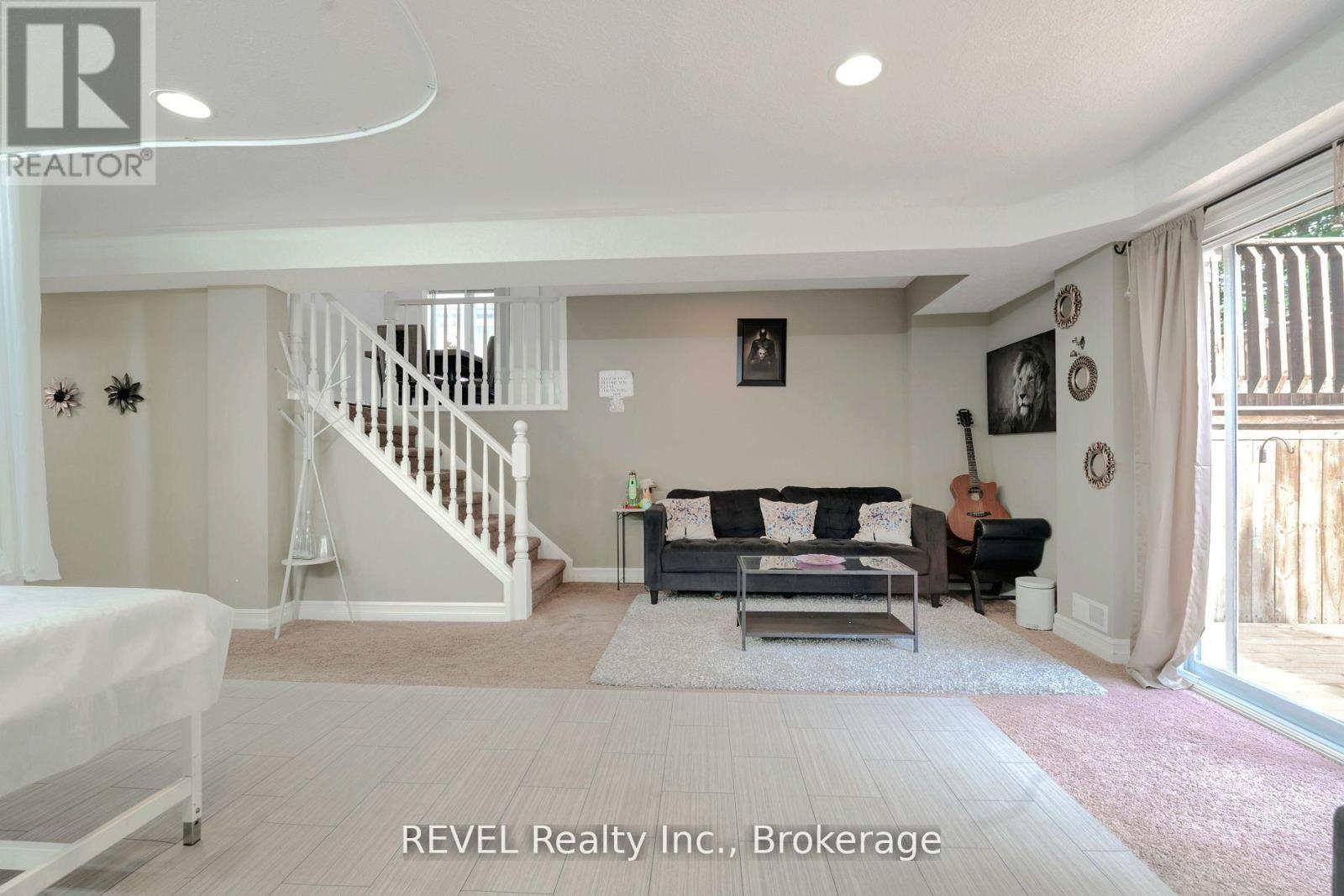 1085 South Wenige Drive, London North, Ontario  N5X 4G5 - Photo 26 - X12429160