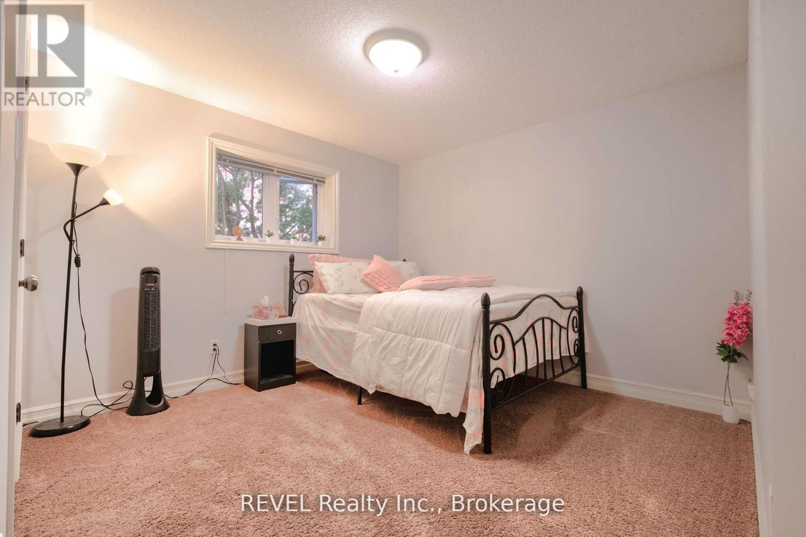 1085 South Wenige Drive, London North, Ontario  N5X 4G5 - Photo 30 - X12429160
