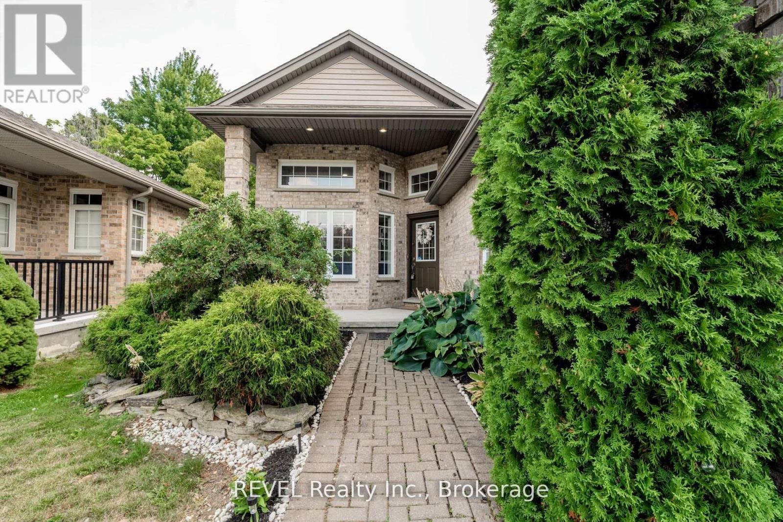 1085 South Wenige Drive, London North, Ontario  N5X 4G5 - Photo 5 - X12429160