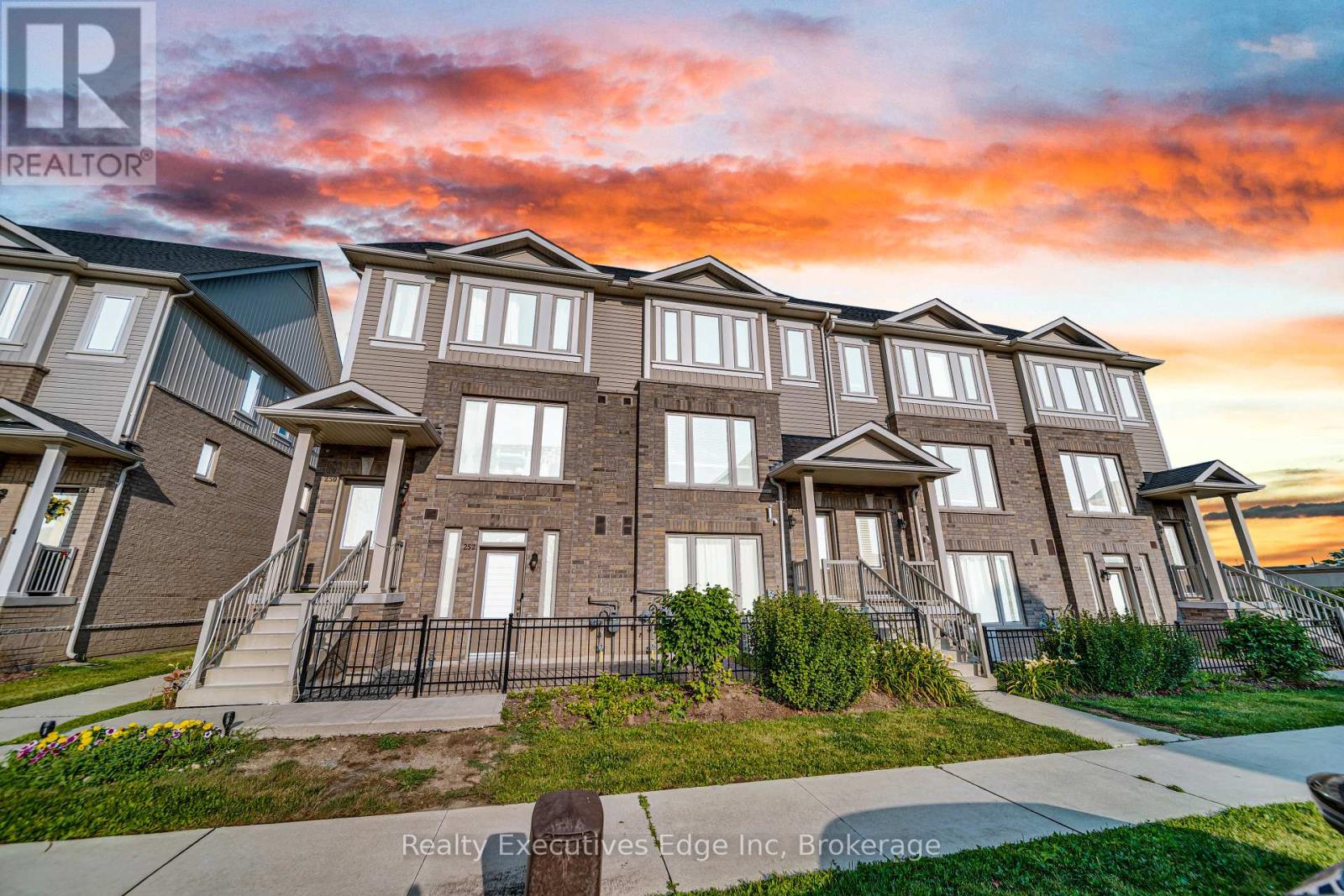 65 - 252 LAW DRIVE, Guelph, Ontario